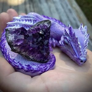 Amethyst Sleeping Dragon (resin) & Crystal Heart Set!